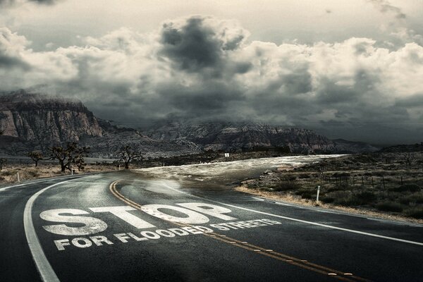 Photos de route pour un marathon ou pour une course loin des montagnes et des nuages