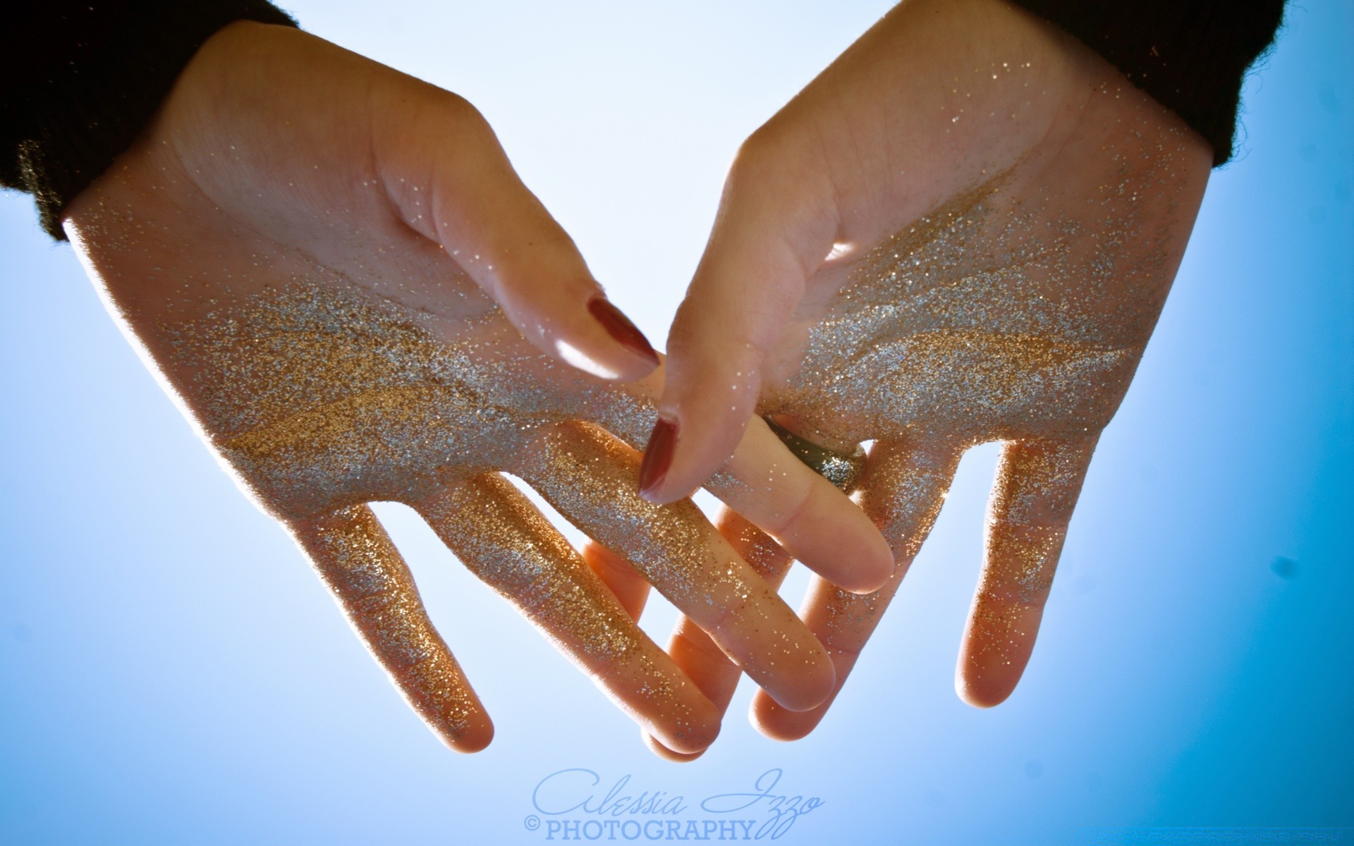 creativo bagnato donna acqua mani uno pelle adulto salute uomo caduta