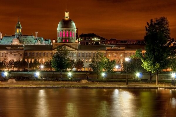 Luces nocturnas de la gran ciudad