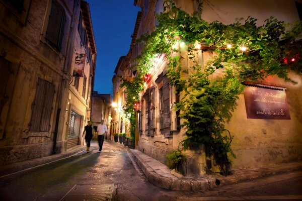 France noche saint remy de provence street Francia night