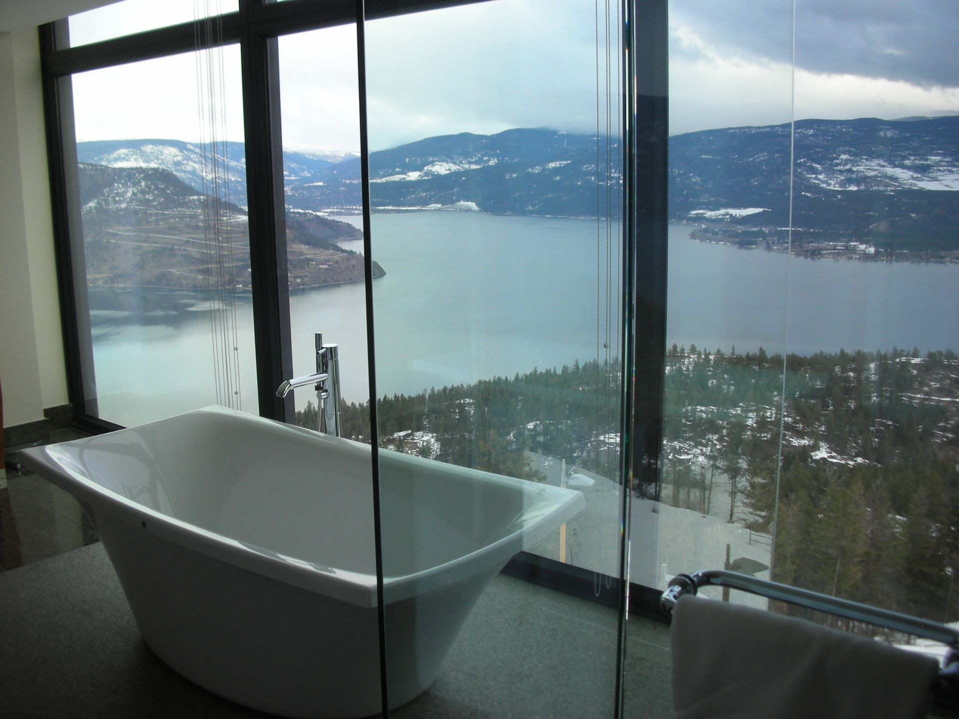 bathroom window indoors reflection room contemporary mirror furniture luxury glass home interior design house family daylight bathtub seat dawn travel