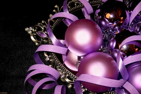 Christmas decorations in purple tones