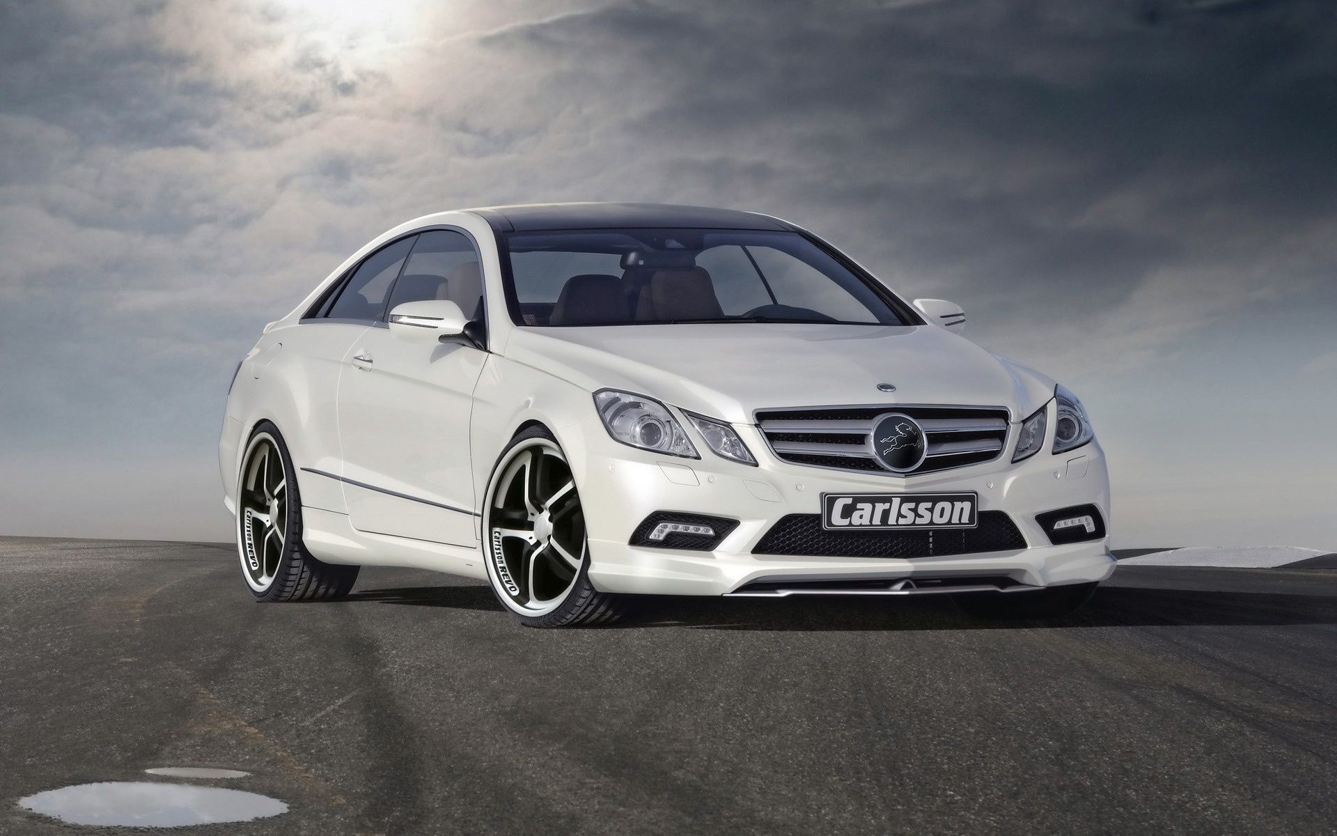 carros esportivos carro carro asfalto rápido chernushka meio-dia pressa sistema de transporte calçada drive automotivo rodas