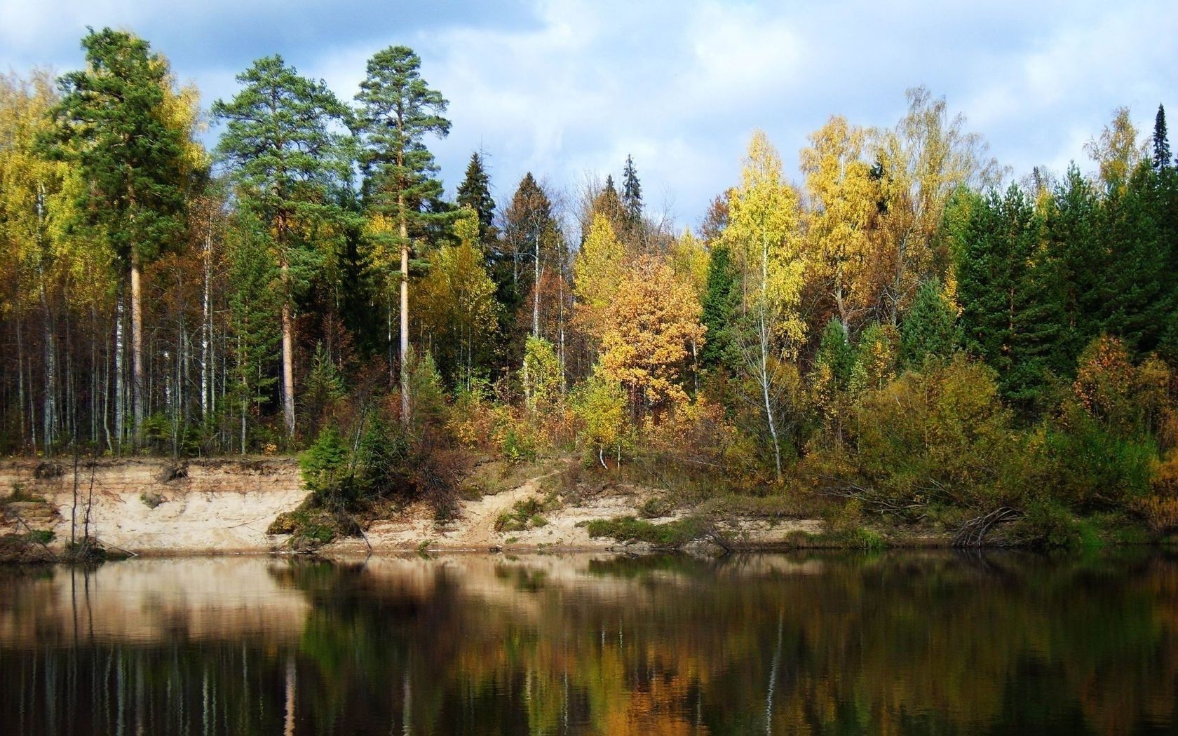 lago naturaleza agua madera al aire libre paisaje otoño árbol río hoja salvaje cielo escénico viajes verano buen tiempo parque sangre fría