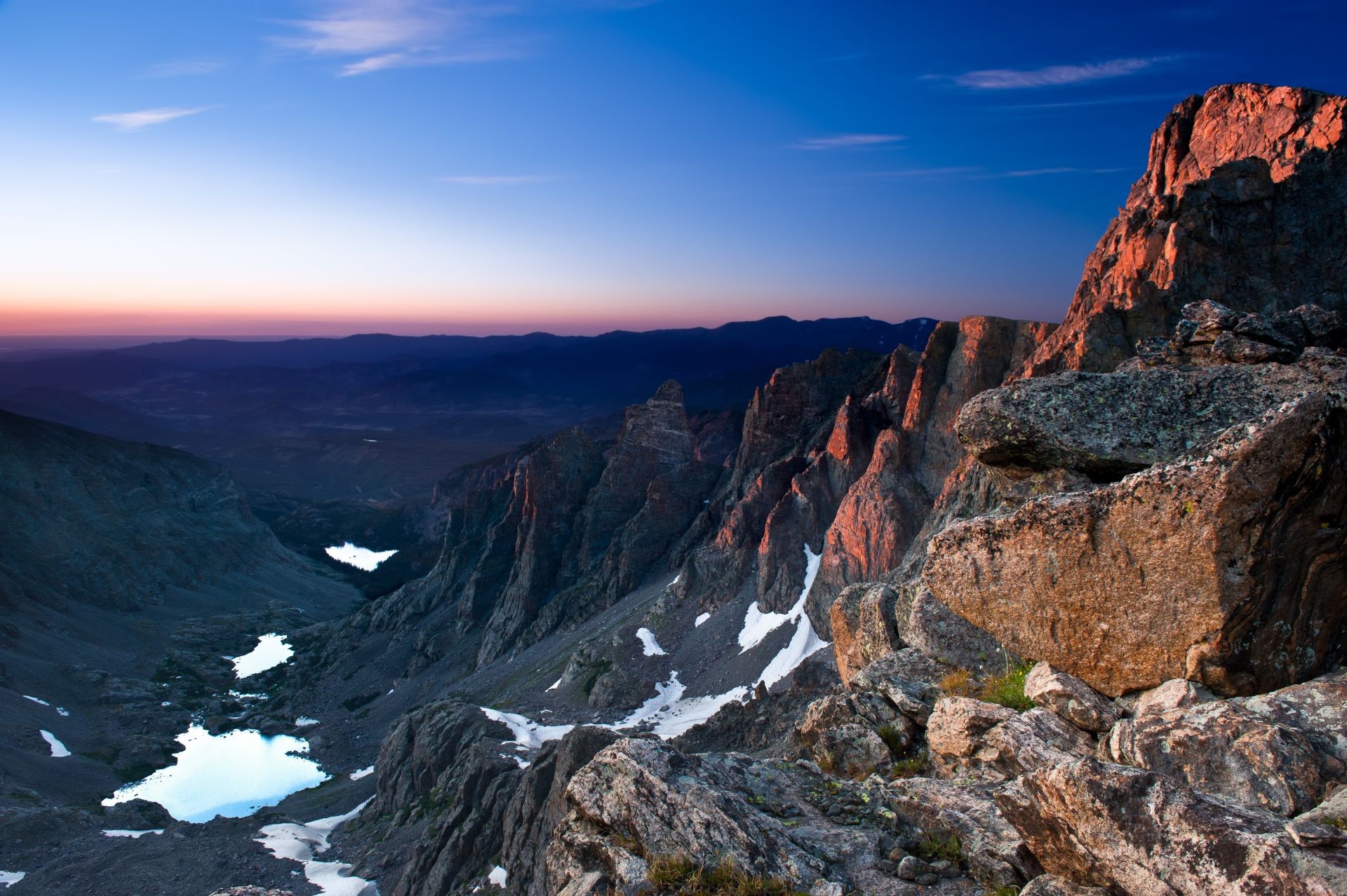 montañas paisaje montañas viajes naturaleza cielo al aire libre roca escénico agua puesta de sol nieve