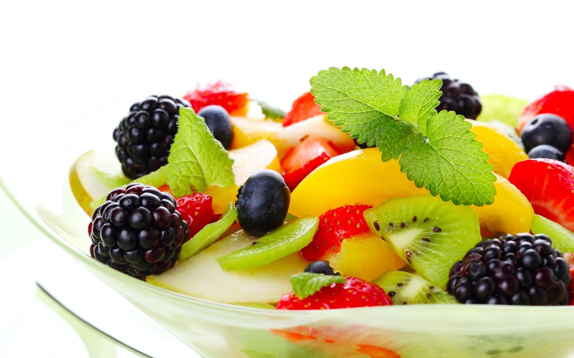 beeren obst süß brombeere beere gesund himbeere lecker blaubeere saftig lebensmittel gesundheit kiwi erdbeere essen blatt diät minze erfrischung vitamin