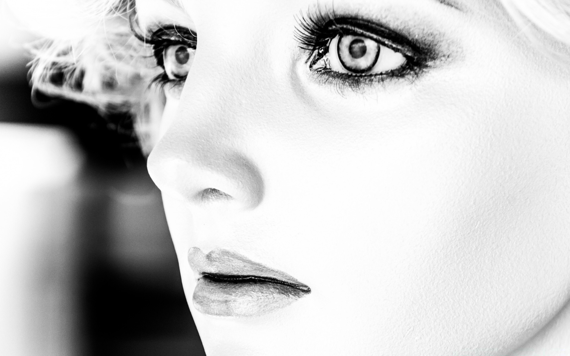 blanc portrait monochrome femme adulte visage fille oeil mode homme modèle unique sexy glamour lèvres jeune