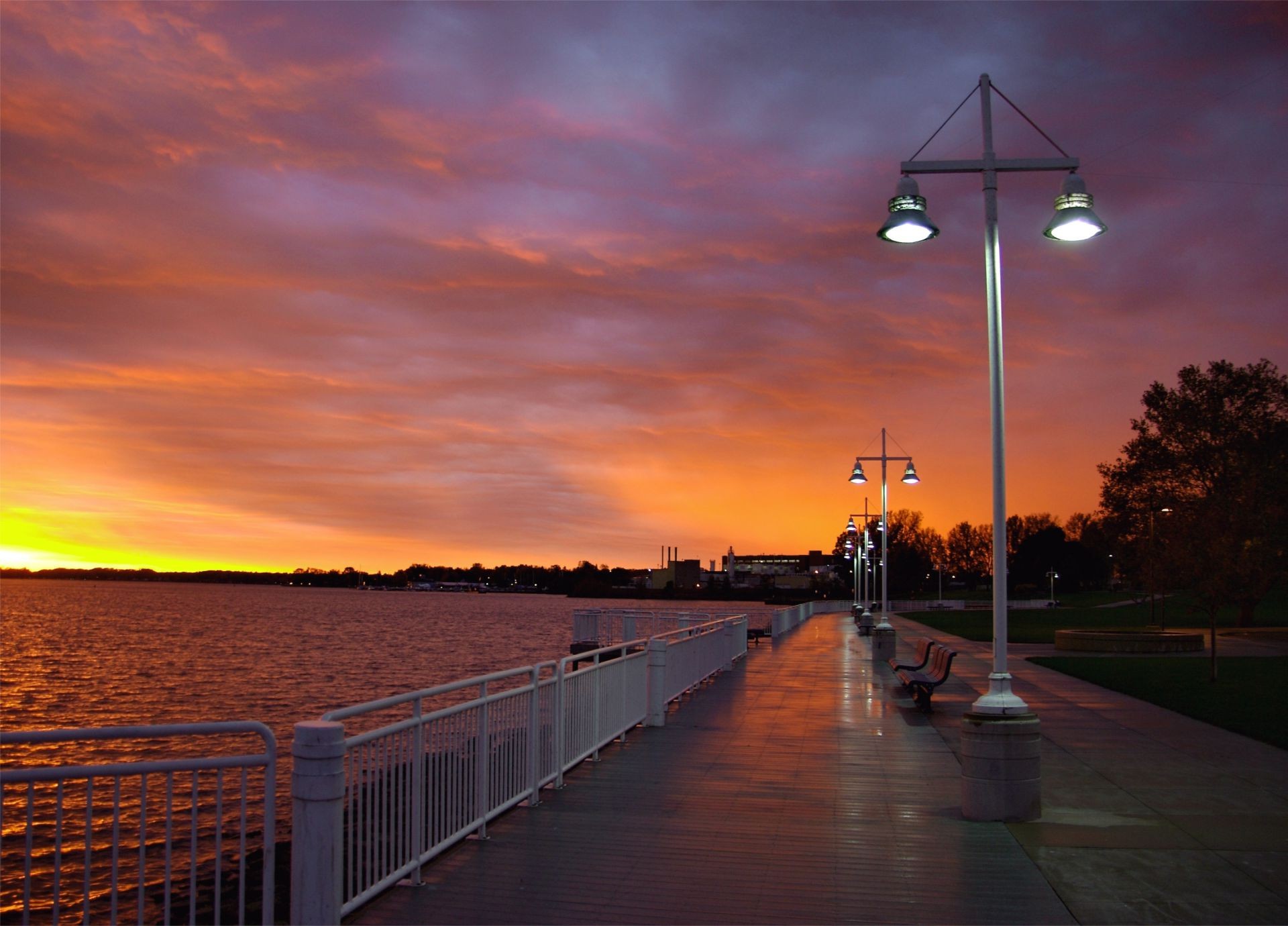 stadt sonnenuntergang wasser dämmerung dämmerung abend himmel sonne licht reisen landschaft brücke