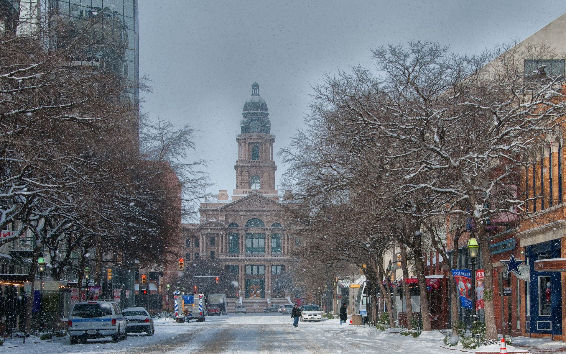 ciudades y arquitectura invierno calle ciudad nieve arquitectura hogar viajes ciudad carretera árbol urbano plaza al aire libre hogar paisaje espectáculo frío