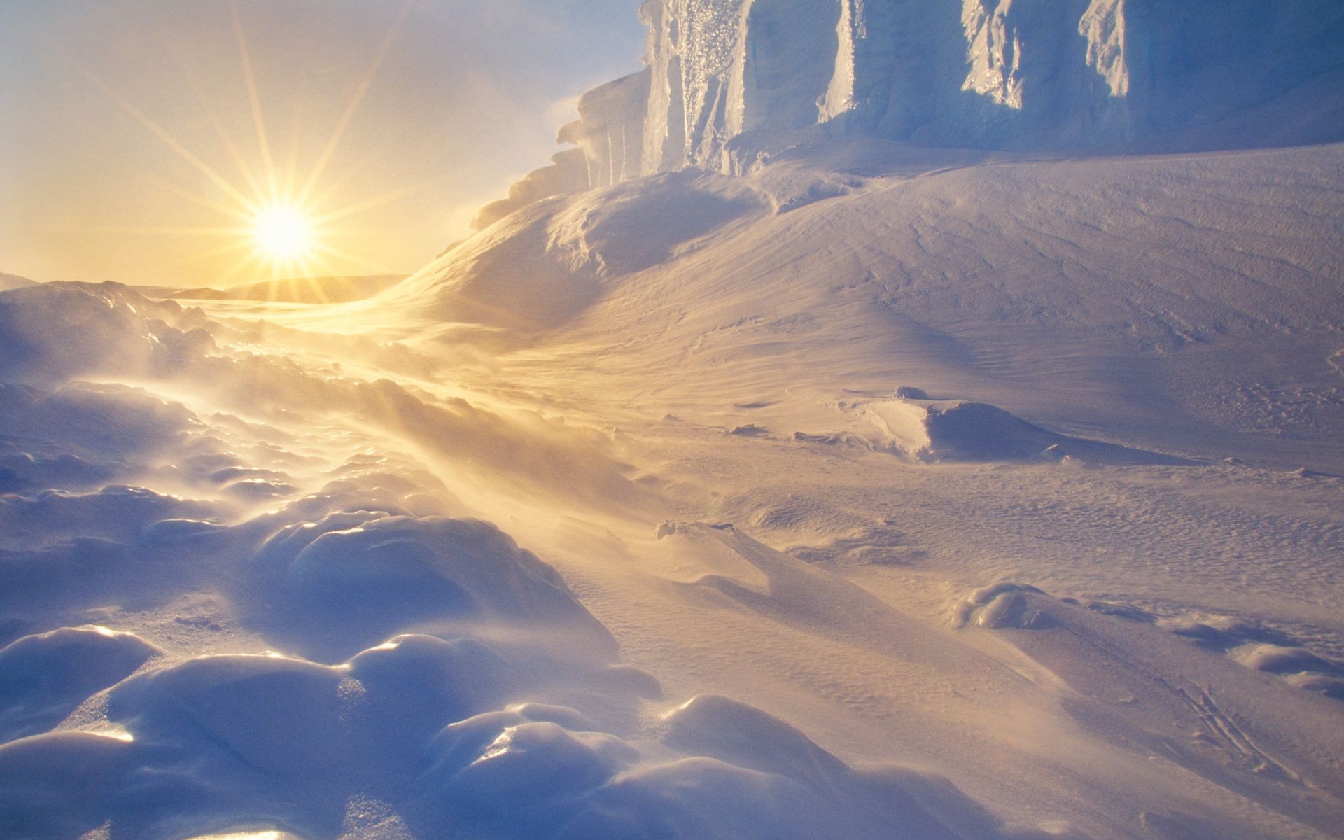 invierno nieve montañas paisaje cielo puesta del sol al aire libre amanecer viajes naturaleza buen tiempo noche luz