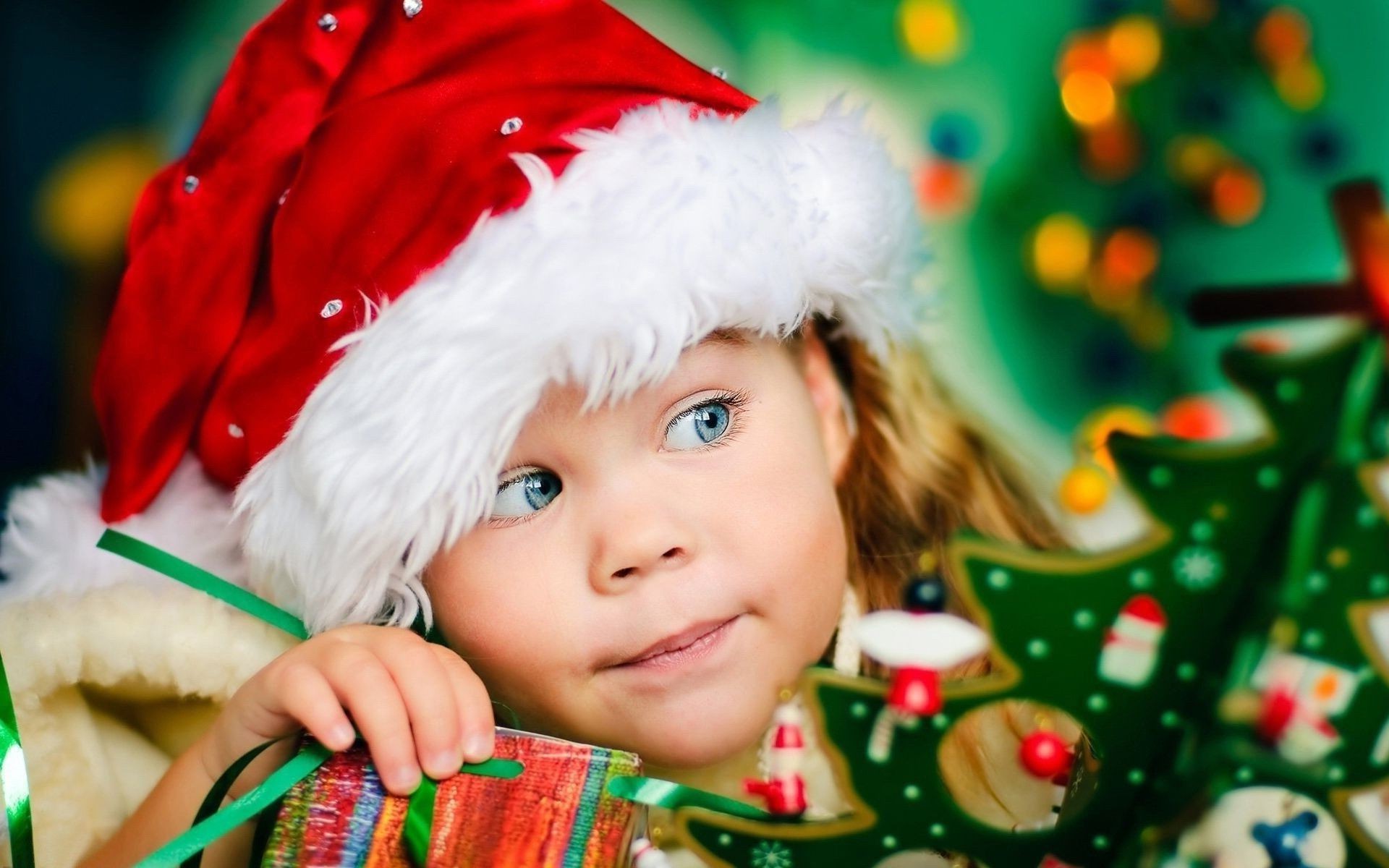 año nuevo navidad invierno bebé diversión pequeño lindo vacaciones regalo cubierta juguete nieve chica eva alegría retrato felicidad