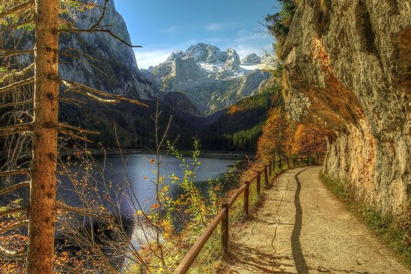 Hermosa naturaleza y paisaje de montaña