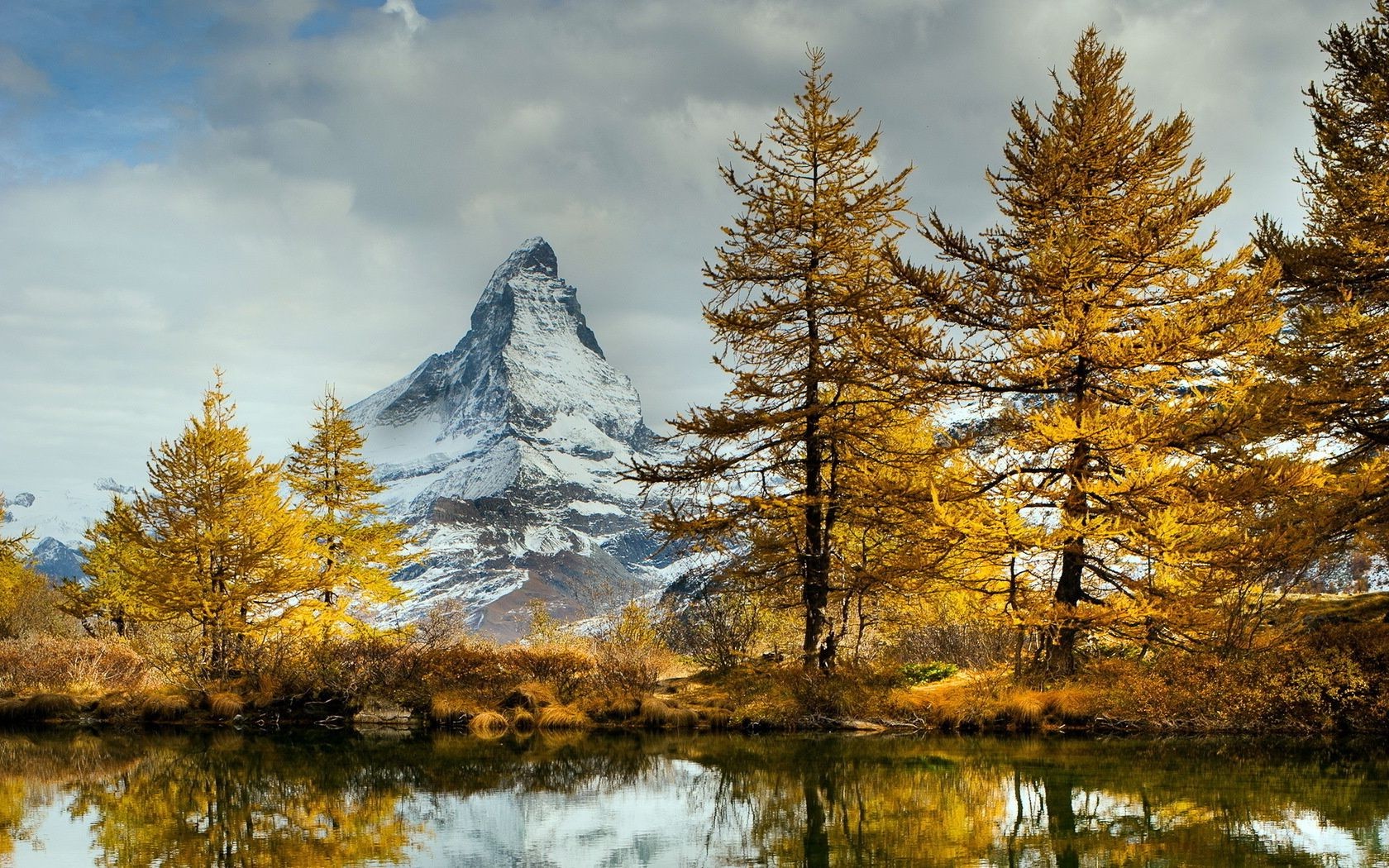 montagna autunno paesaggio natura legno lago albero scenic riflessione acqua all aperto parco stagione paesaggio foglia