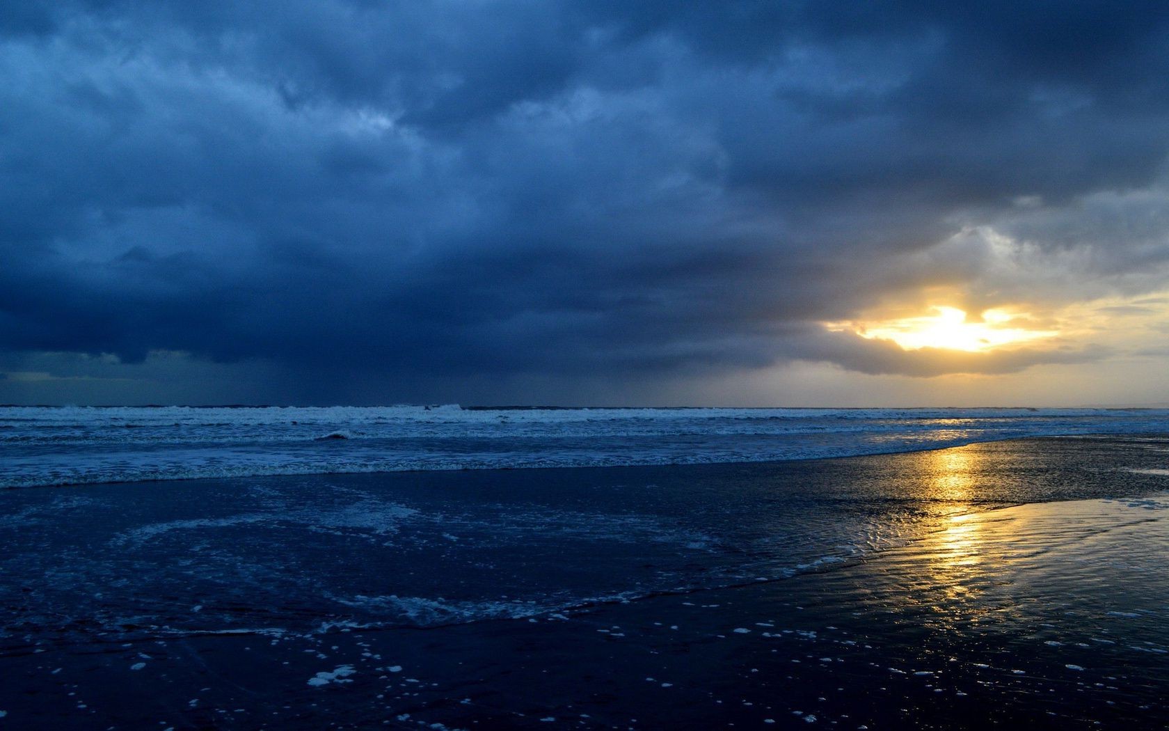 sea and ocean water sunset sun dawn sea nature sky fair weather dusk summer seascape ocean beach landscape