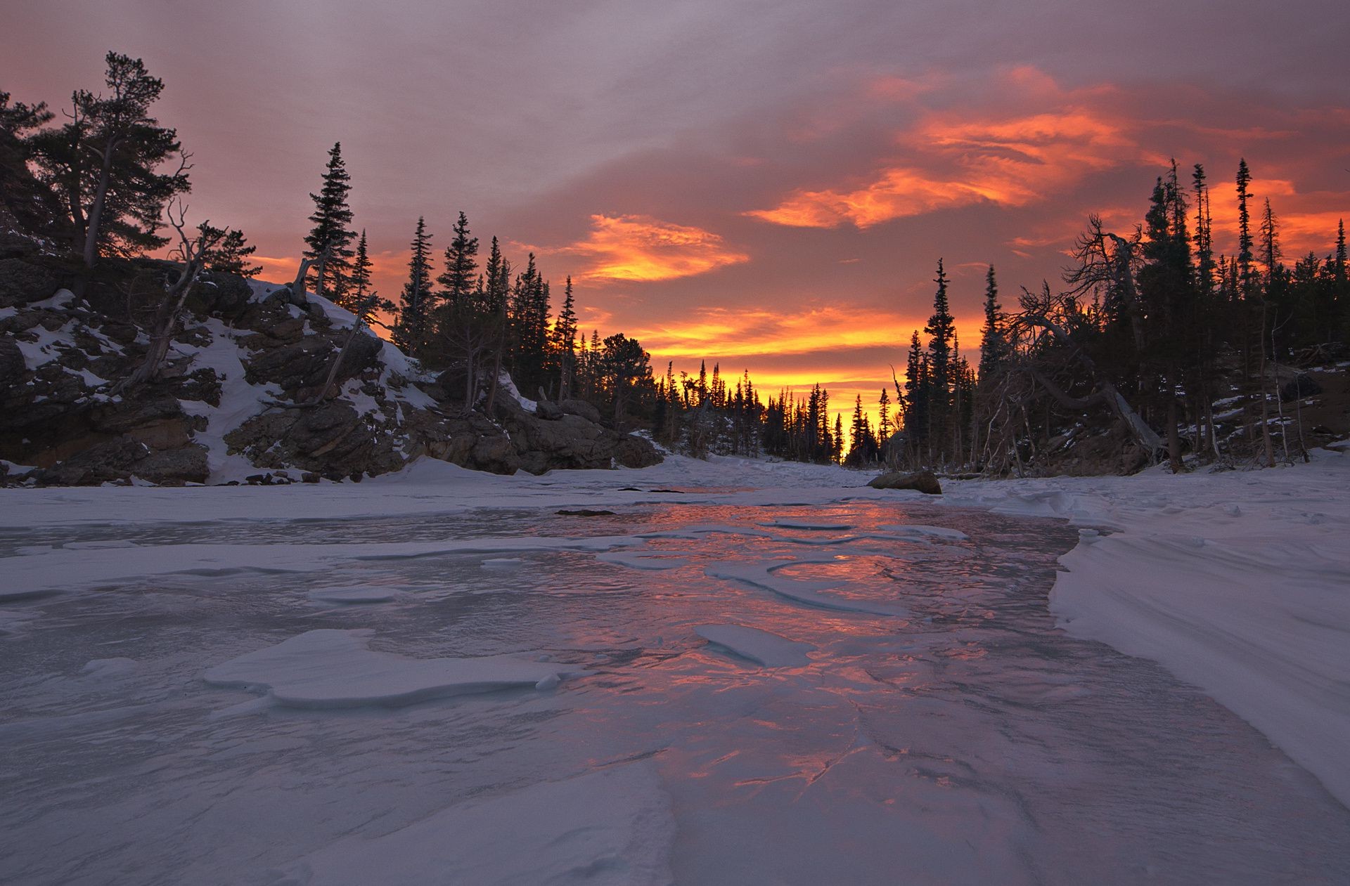 rios lagoas e córregos lagoas e córregos neve inverno gelo frio água paisagem pôr do sol congelado amanhecer viajar geada tempo noite