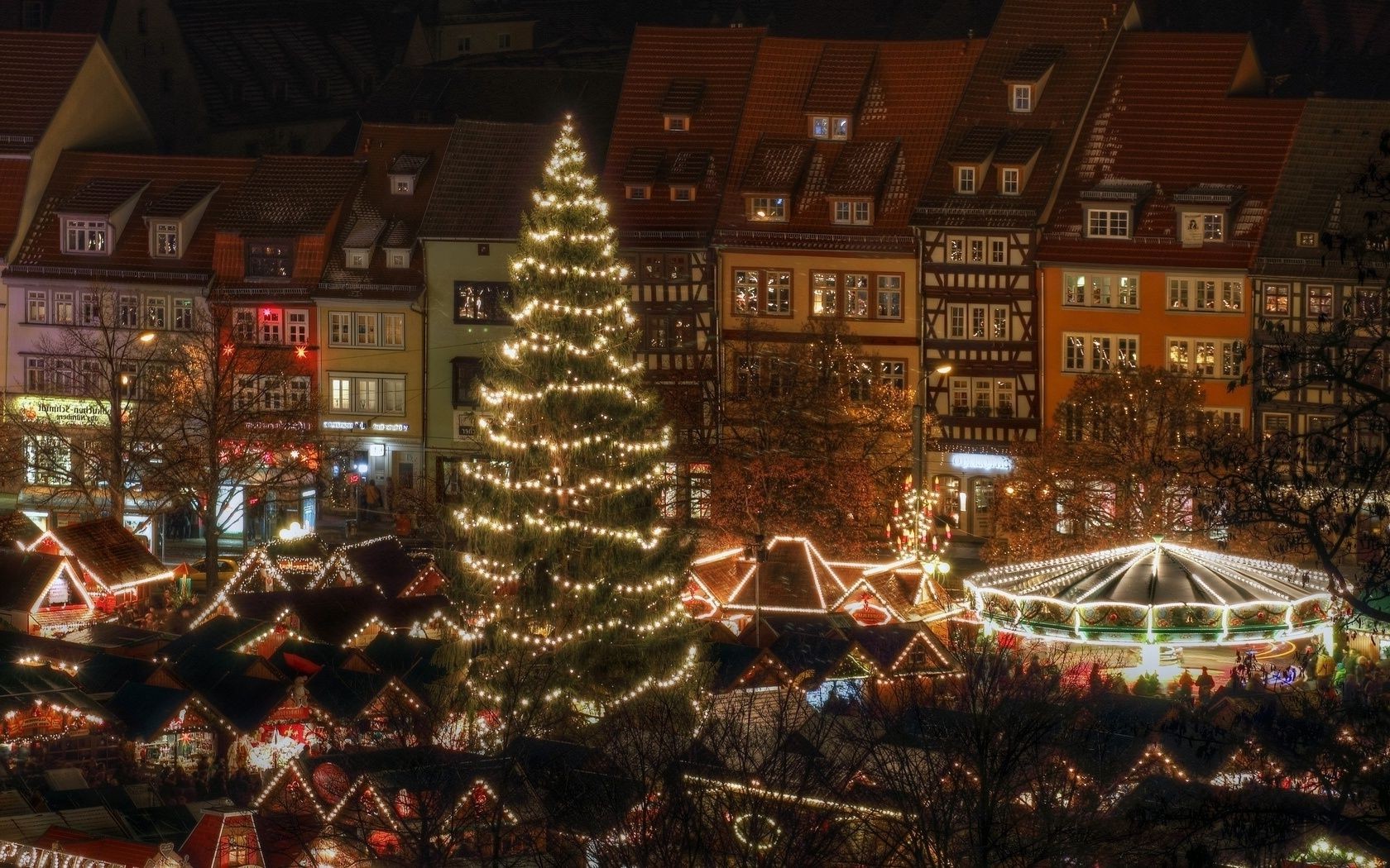 miasta rynek promocje podróże boże narodzenie handel sklepy światło turystyka podświetlane turysta choinka dom