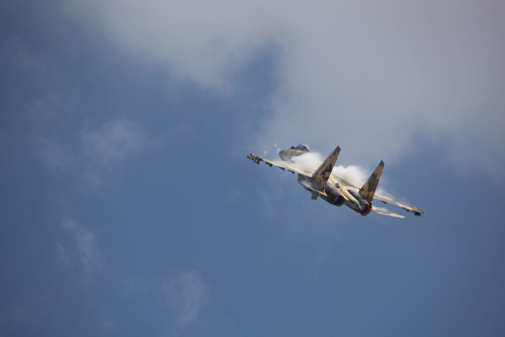 特技飞行 飞机 飞机 飞行 天空 军事 空气 飞机 飞行 机场 空军 汽车 起飞 鸟 战斗机 运输系统 精密 户外 烟雾