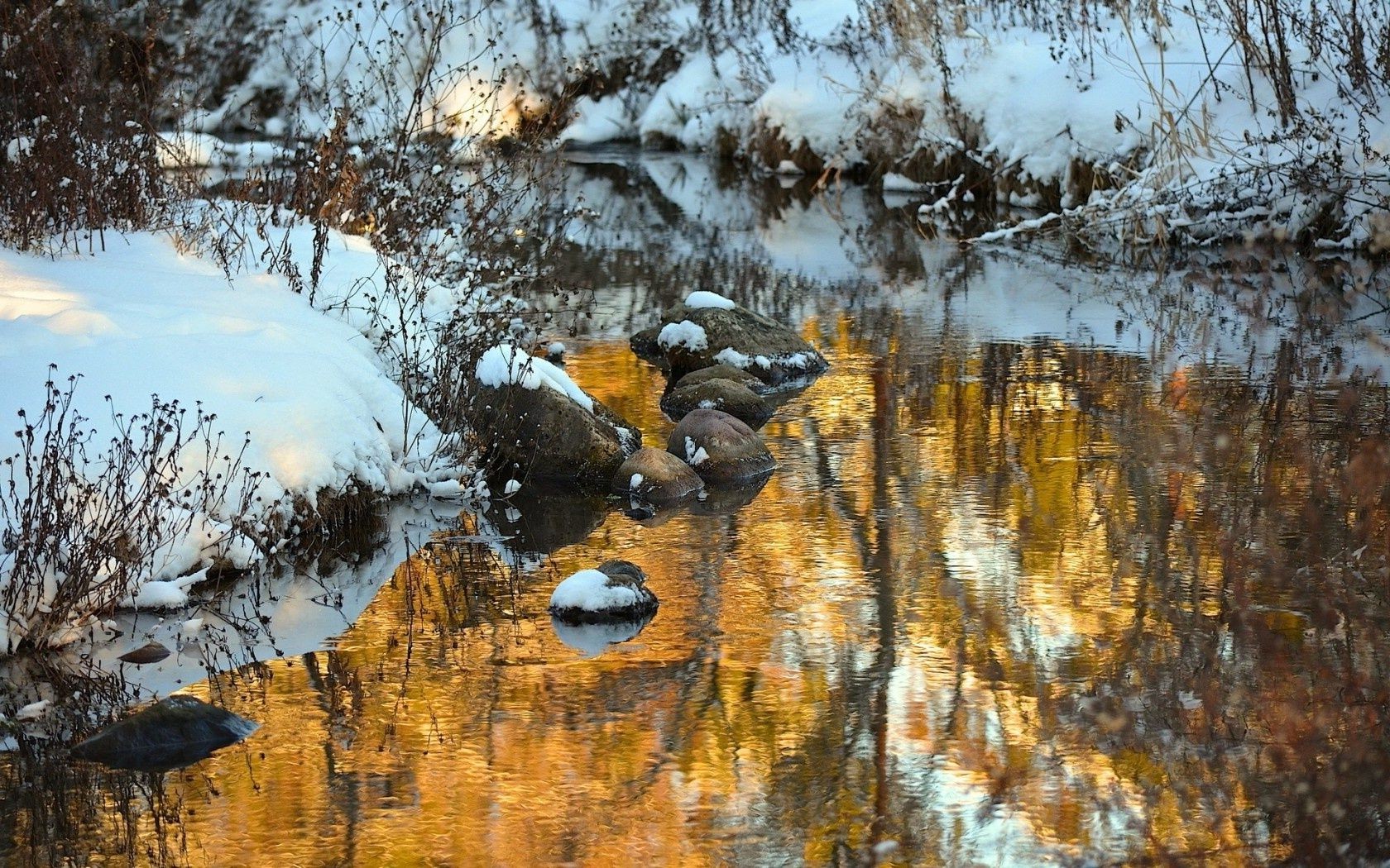 ríos estanques y arroyos estanques y arroyos naturaleza invierno agua árbol nieve reflexión frío madera al aire libre temporada lago paisaje piscina río parque cielo hielo hermoso escénico