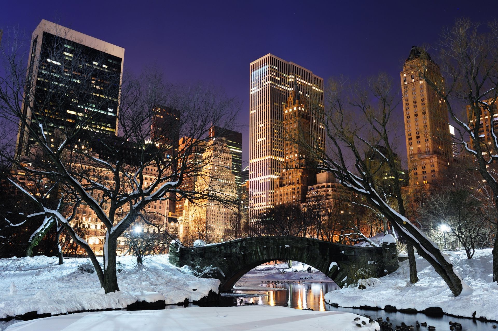 stadt architektur winter haus innenstadt wolkenkratzer schnee städtisch himmel skyline reisen stadt licht modern abend büro straße dämmerung im freien