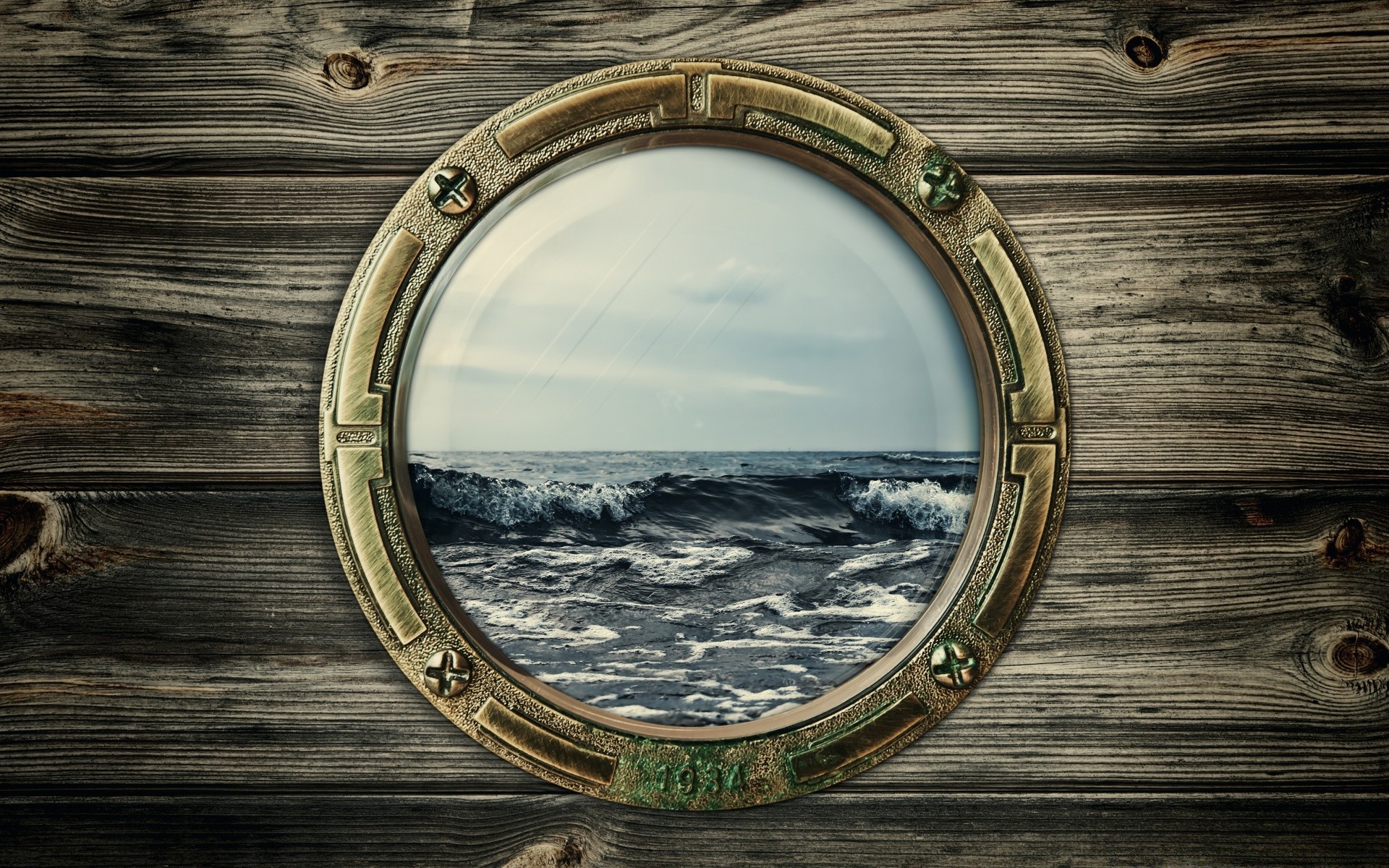 creative wood wooden old travel antique retro vintage rustic picture frame dirty design porthole