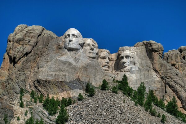 A popular natural monument of America and their presidents