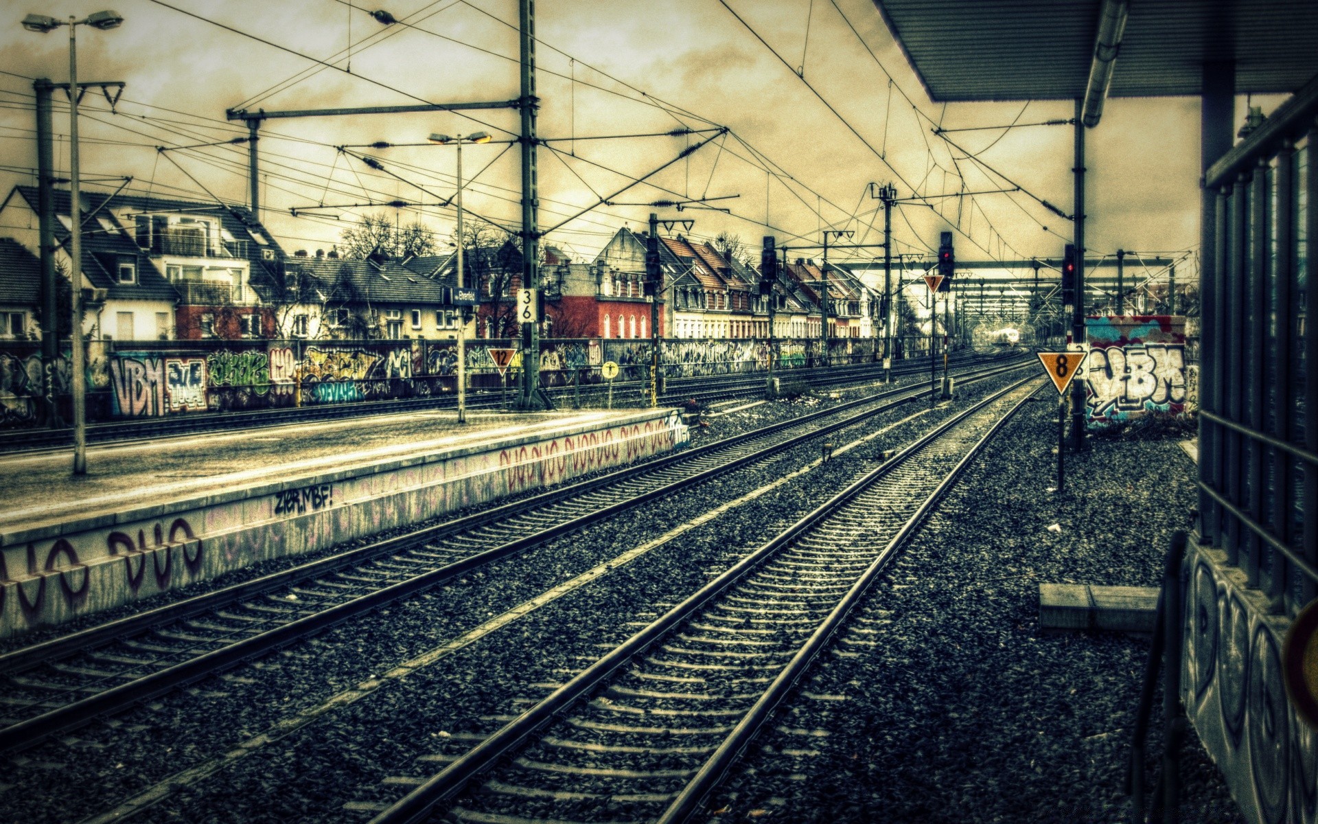 stile urbano treno ferrovia sistema di trasporto stazione acciaio industria linea sughero affari piattaforma tecnologia