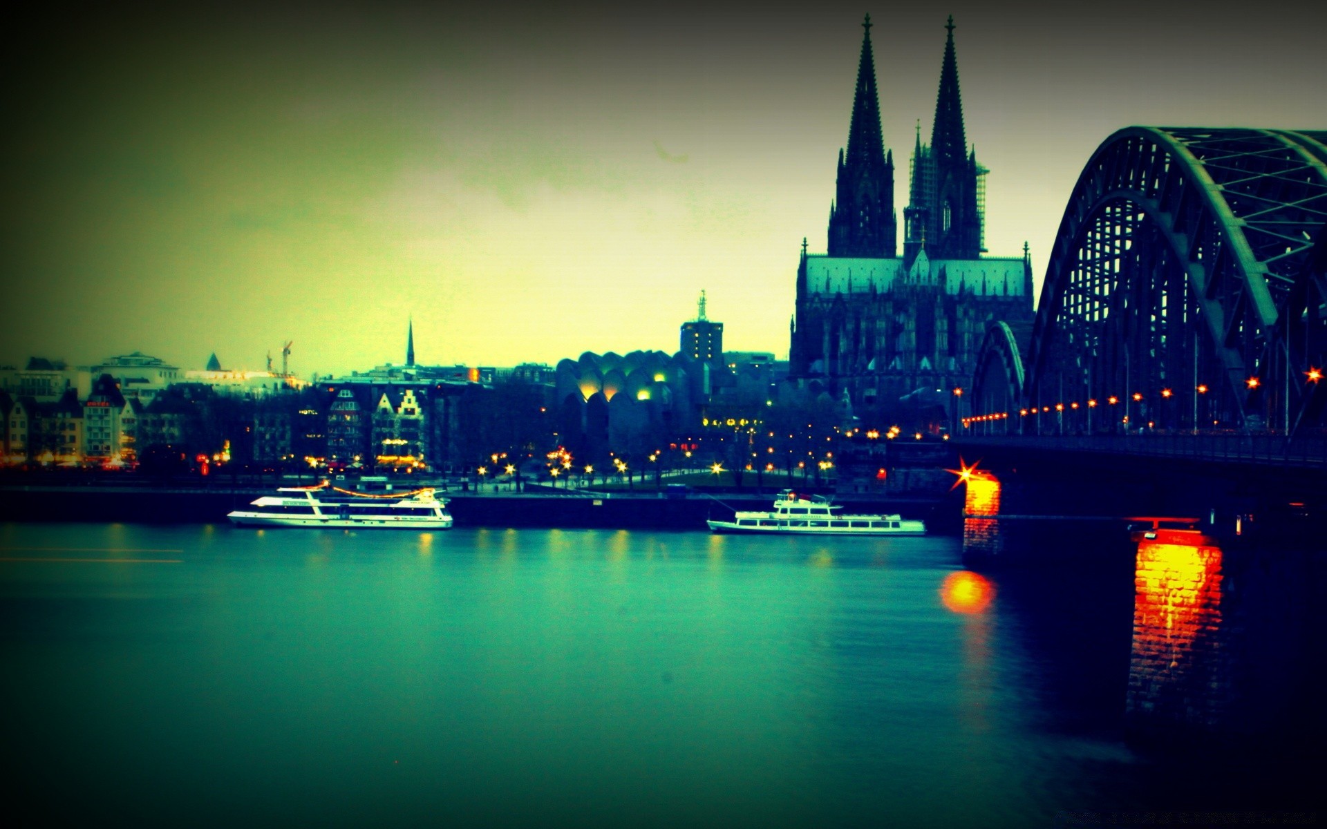 urban style stadt fluss architektur wasser brücke abend dämmerung reisen reflexion sonnenuntergang stadt haus skyline himmel uferpromenade hintergrundbeleuchtung