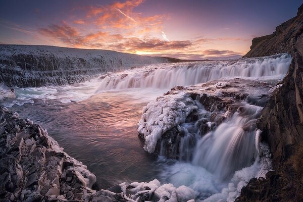 Gulfoss Wasserfall. Island. Autor: Daniel Korzhonov