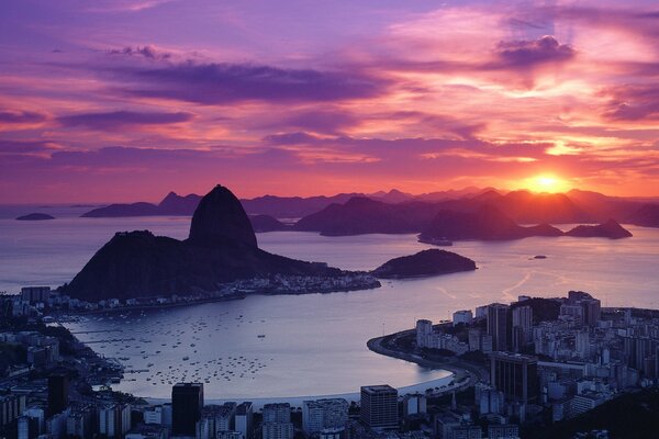 Coucher de soleil à Rio de Janeiro