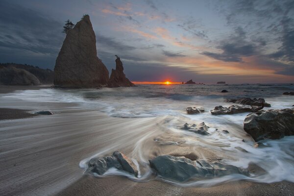 Ocean waters in the colors of an evening sunset