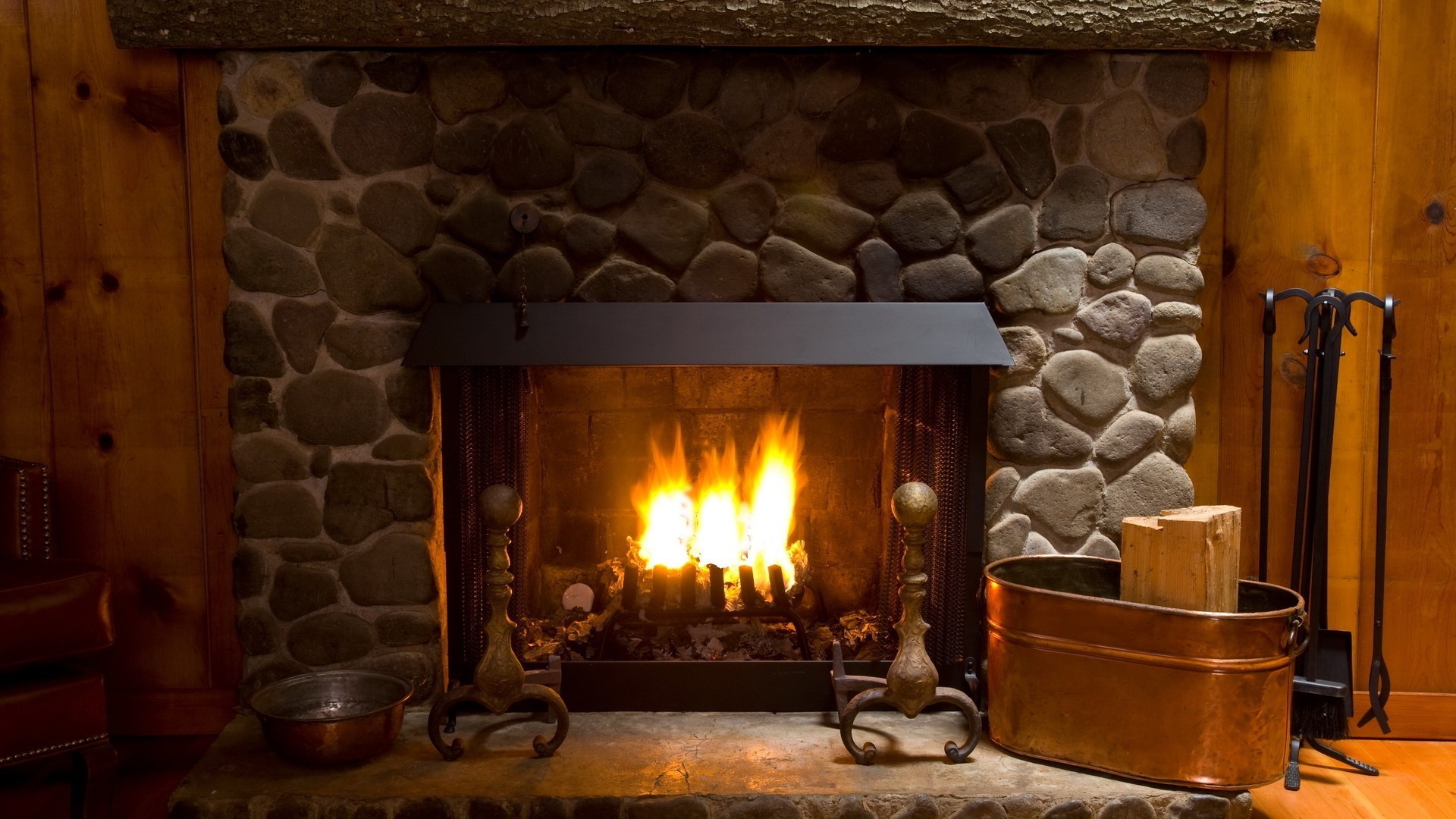 lareira chama quarto casa madeira dentro móveis interior acolhedor família casa parede arquitetura calor quente queimado tabela fogão decoração