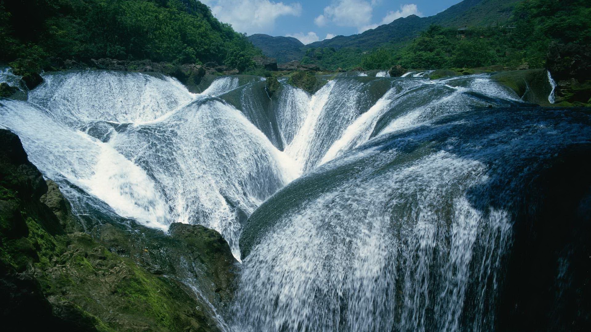 瀑布 瀑布 水 河 自然 景观 流 级联 岩石 旅游 户外 流 山 木 交通 秋天 风景 树 公园 环境