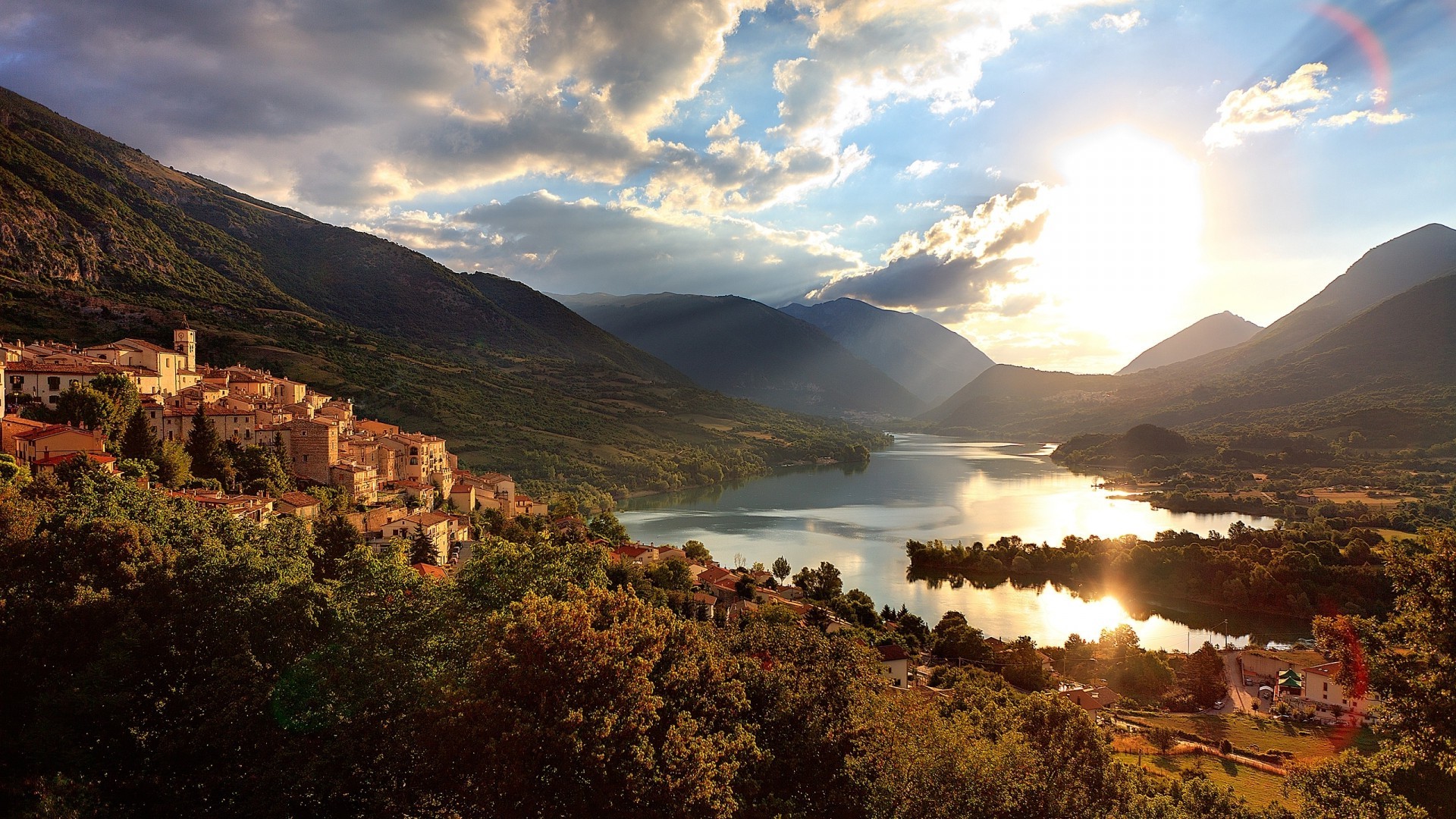 puesta de sol y amanecer paisaje montañas viajes al aire libre naturaleza agua puesta de sol cielo volcán amanecer otoño