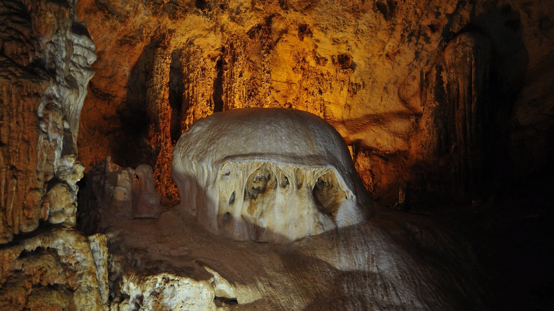 paesaggio grotta sughero viaggi roccia antico tunnel grotta