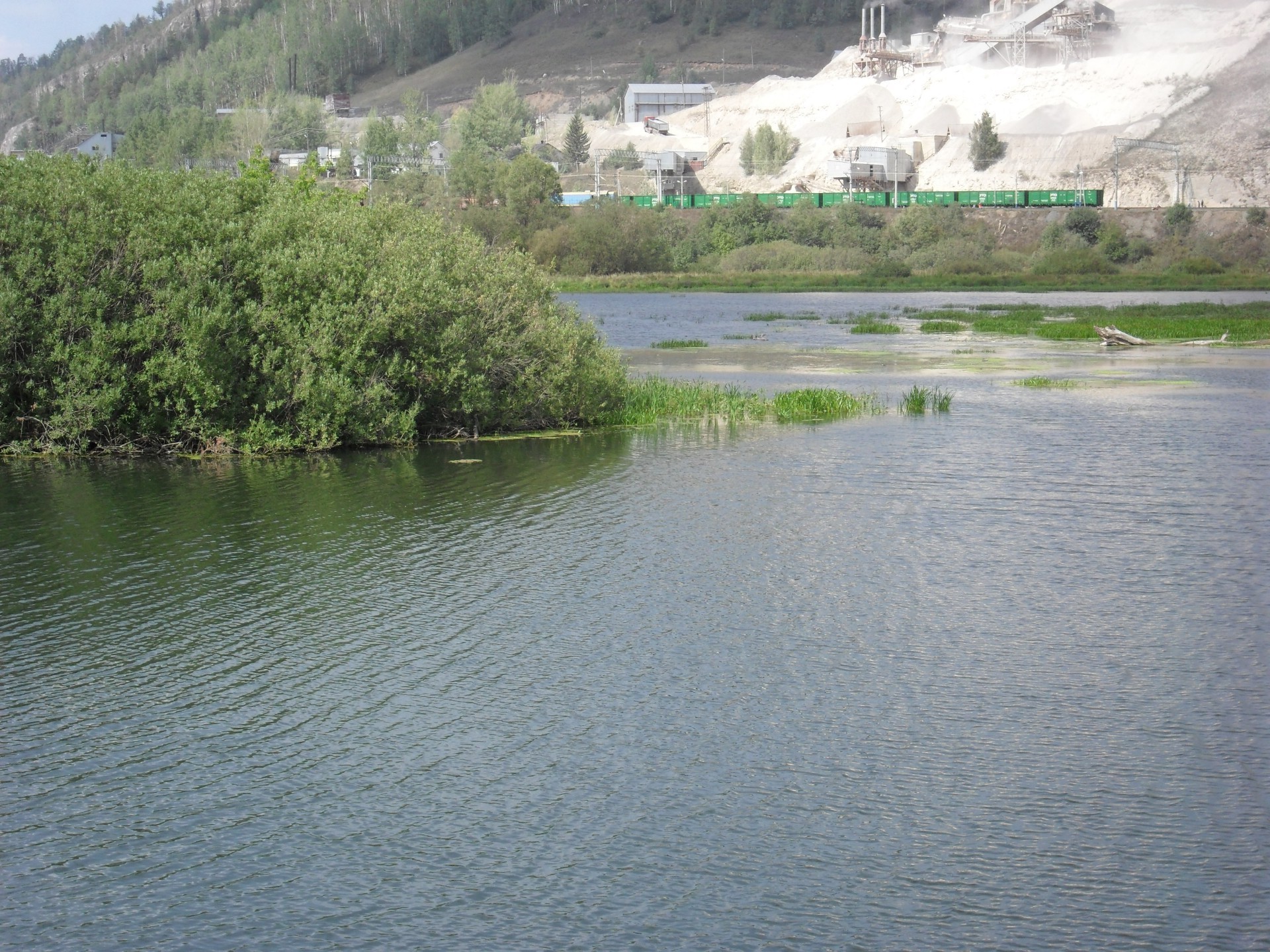 distese native acqua fiume paesaggio albero lago riflessione natura ambiente viaggi scenico montagna legno all aperto luce del giorno cielo mare estate