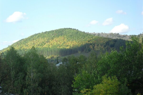 Schöne Aussicht auf die Berge