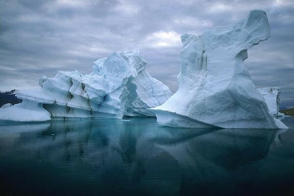 Iceberg Ghiacciato. Ghiacciaio gelido