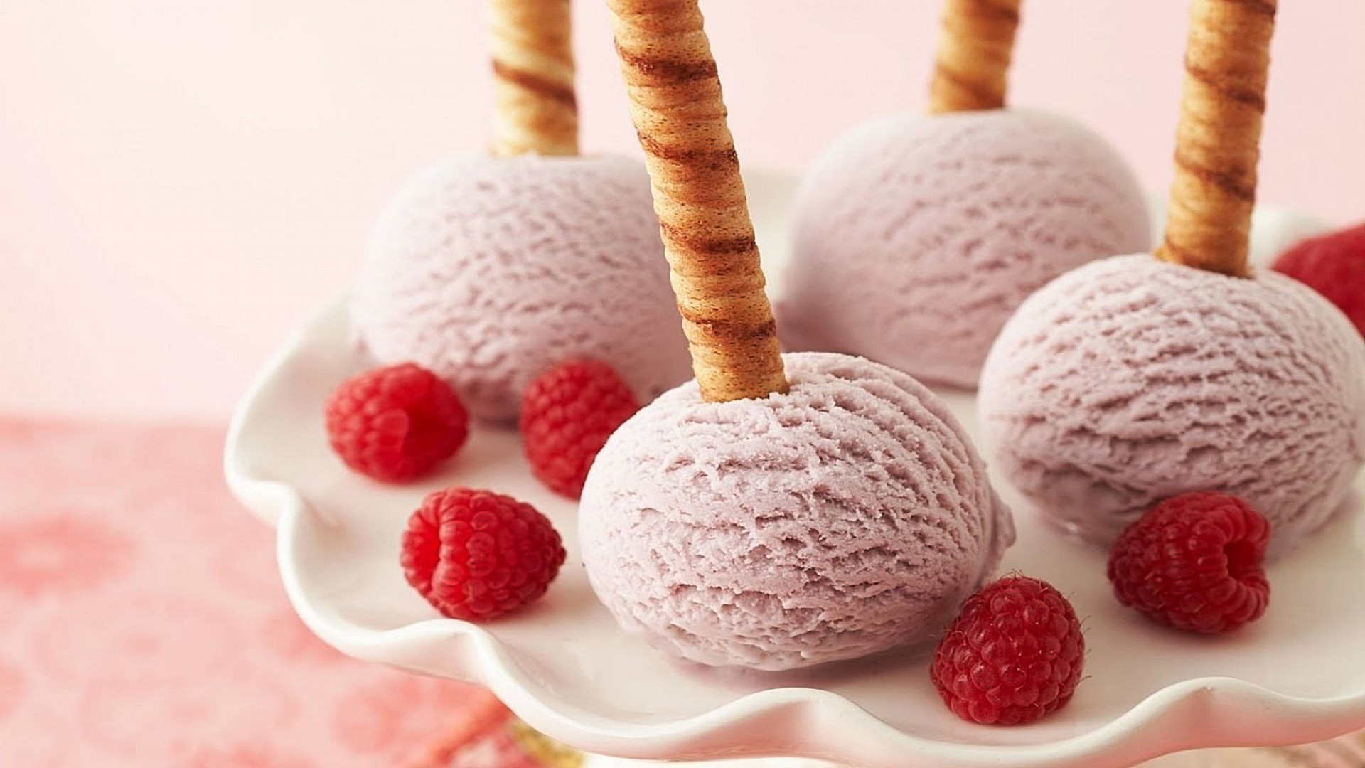 aliments et boissons doux crème scoop vanille crémeux délicieux congelé fraise savoureux sorbet rafraîchissement chocolat lait fruits alimentaire produits laitiers indulgence gaufre baie