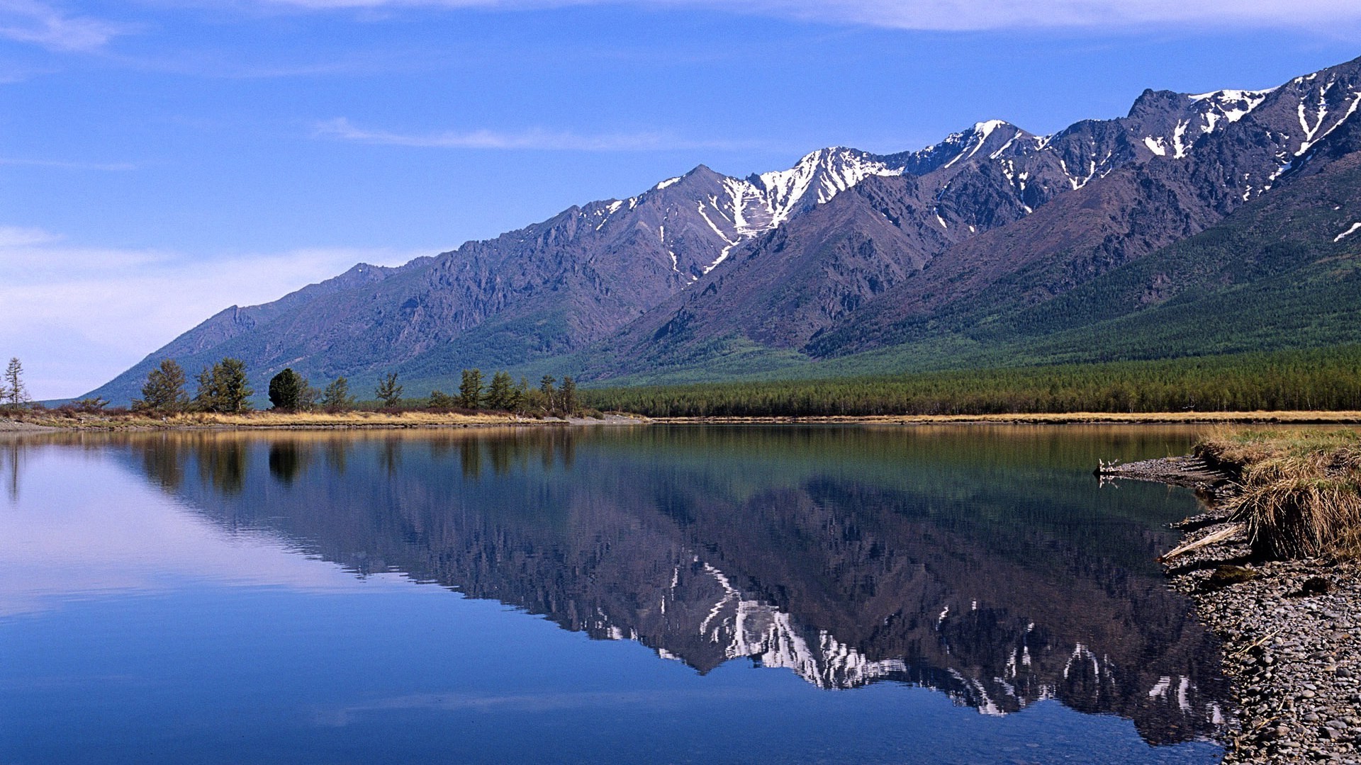 lago agua montaña paisaje viajes reflexión al aire libre naturaleza nieve escénico cielo madera valle