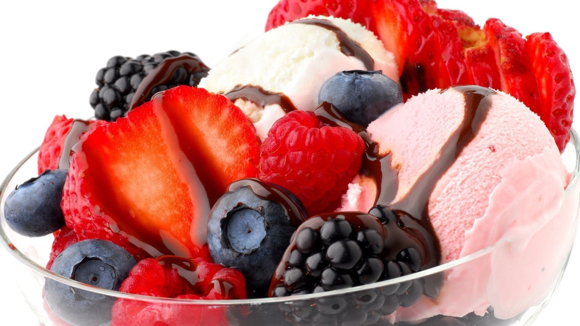 beeren süß erdbeere obst blaubeere creme beere essen lecker himbeere schaufel erfrischung schüssel brombeere zucker vanille schokolade essen sommer gefroren