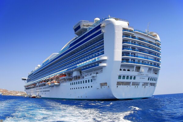 Enorme nave da crociera RUBY PRINCESS