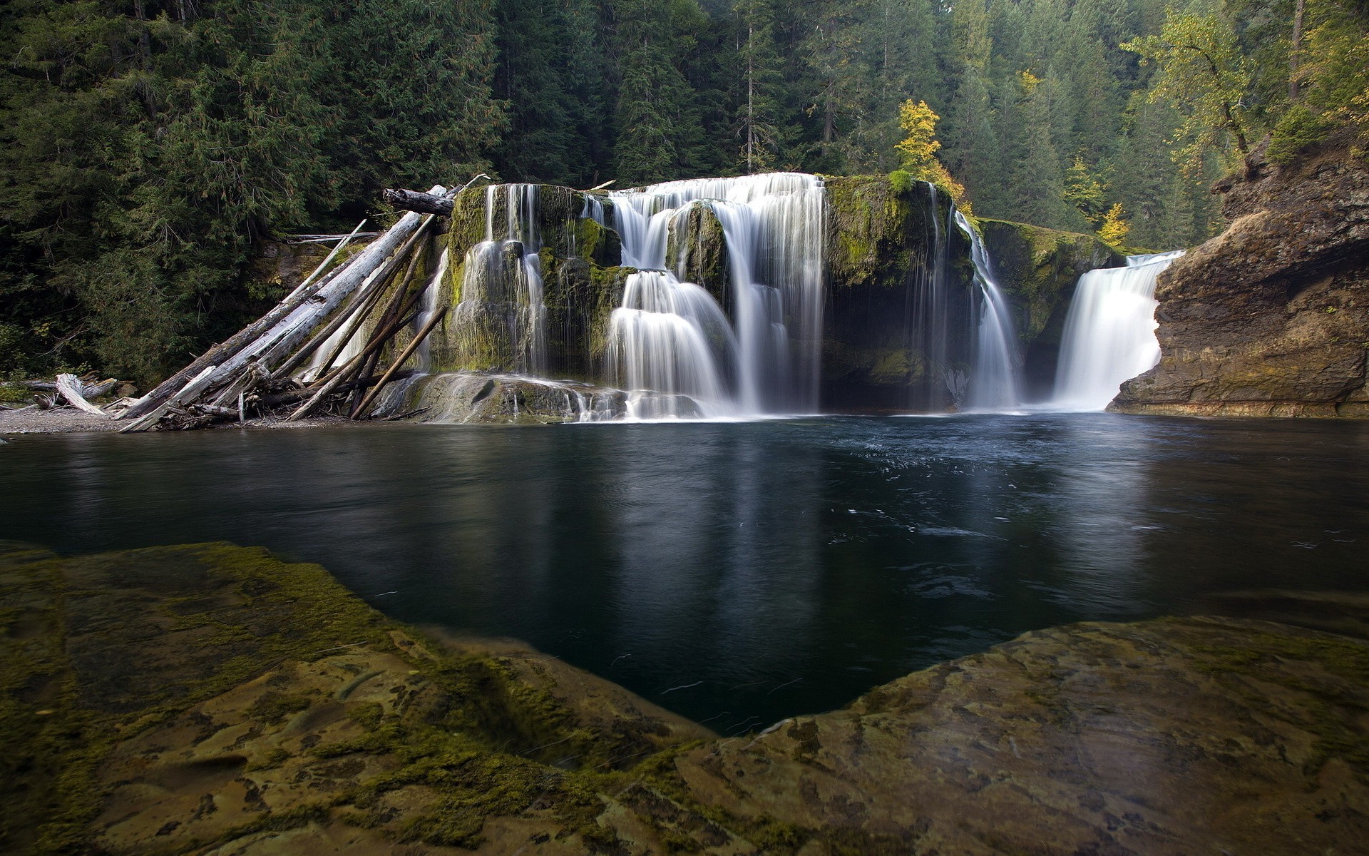 wodospady wody wodospad rzeka drewno krajobraz jesień natura podróż strumień rock na zewnątrz drzewo kaskada liść góry park rapids ruch jezioro