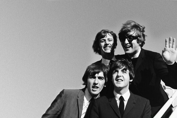 Beatlesi ogólne czarno - białe zdjęcie