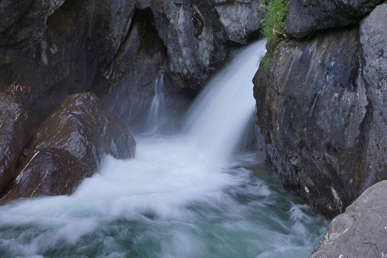 wodospady wodospad woda rzeka strumień natura rock outdoor travel mokry strumień kaskada rapids jesień czystość krajobraz ruch creek wood cold