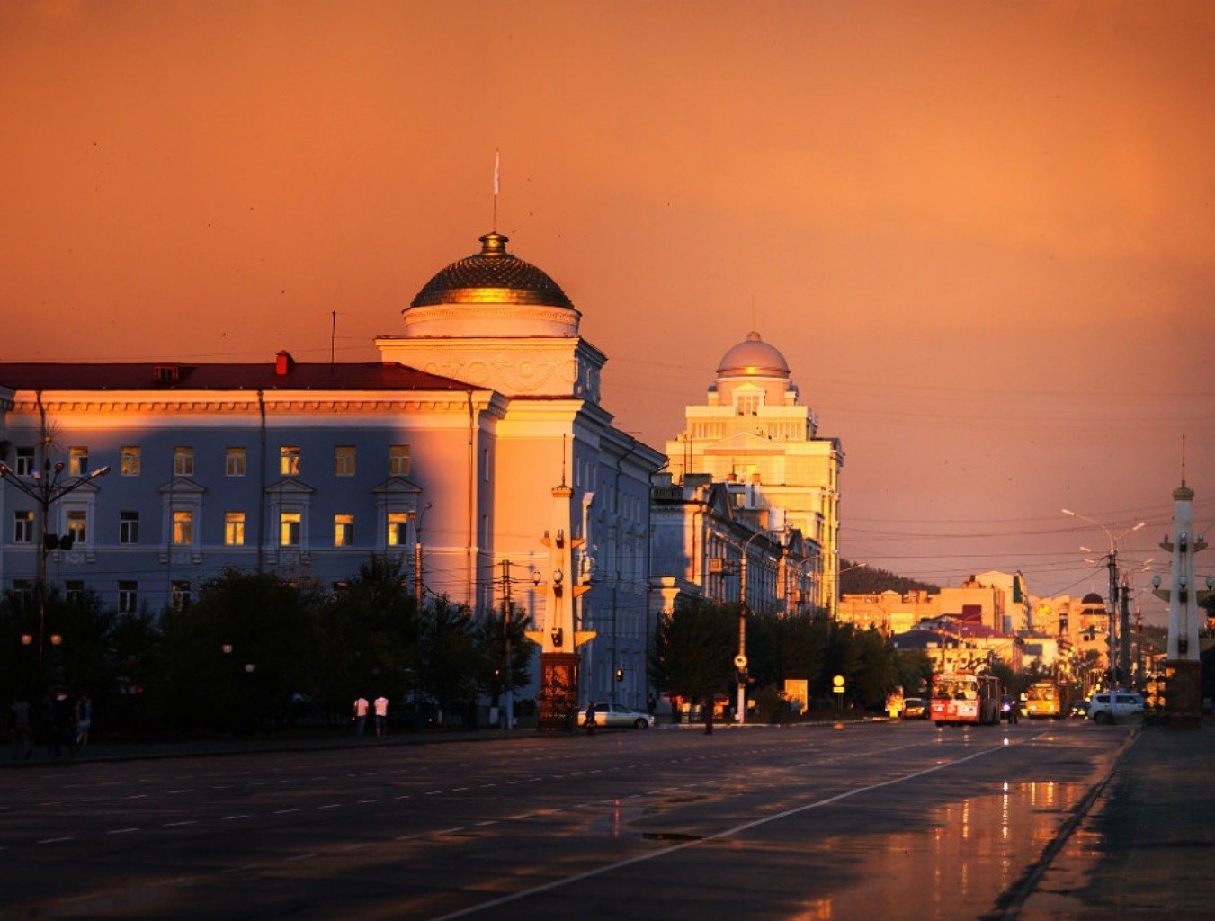 cidades arquitetura viagens pôr do sol crepúsculo noite rua casa céu cidade ao ar livre igreja amanhecer catedral luz água cúpula ponte