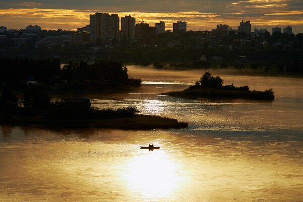 The sun is perfectly reflected in the water