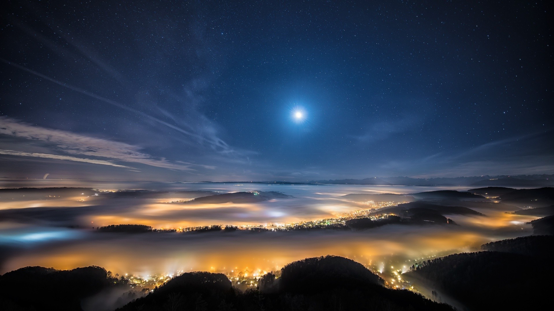 nuit crépuscule du soir crépuscule du soir coucher de soleil lune soir ciel soleil aube paysage crépuscule montagnes lumière astronomie nature silhouette beau temps