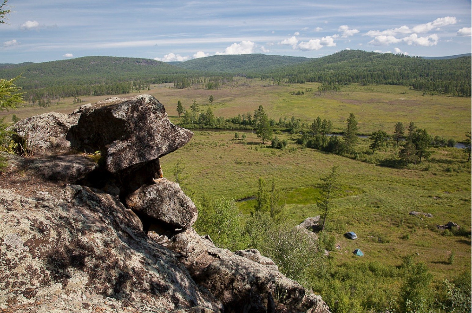 paysage paysage rock nature voyage ciel montagnes en plein air pierre colline scénique été herbe tourisme arbre environnement spectacle