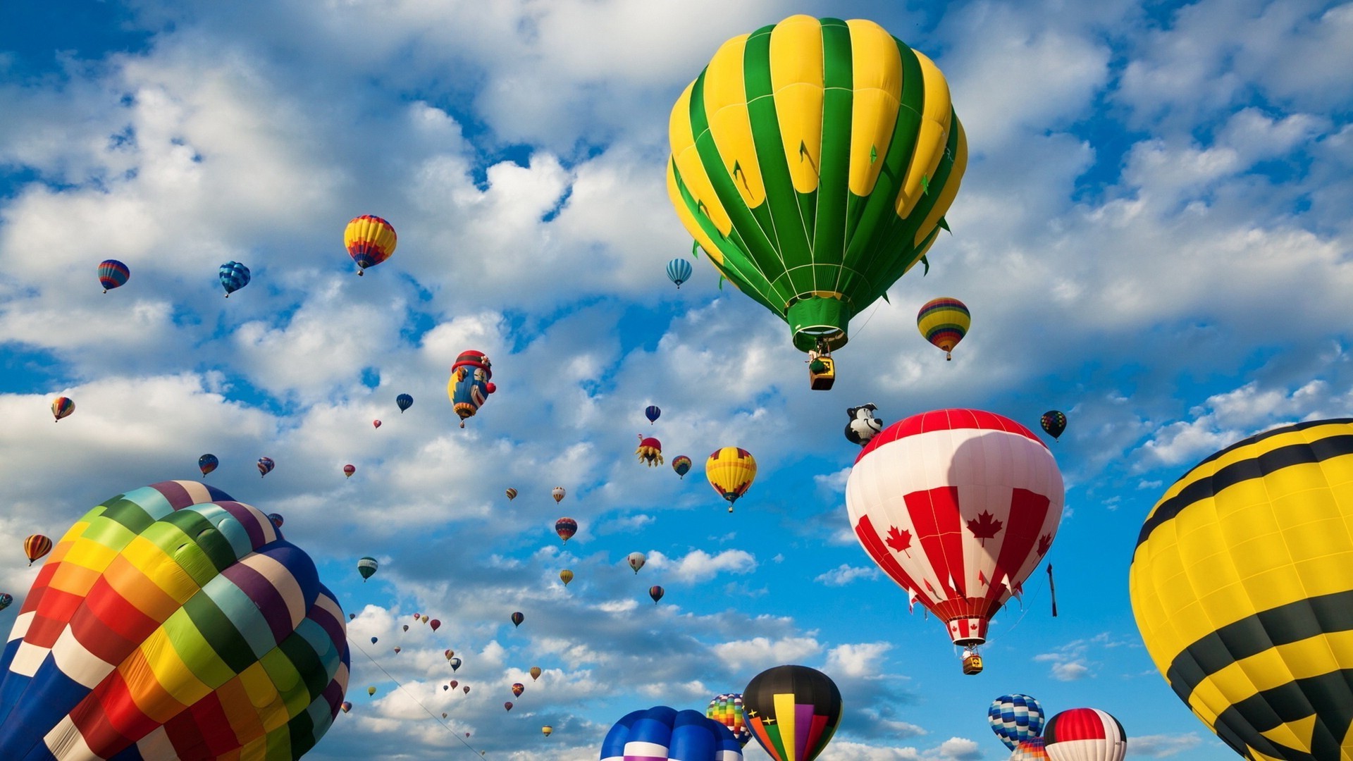 fuentes del partido globo globo caliente dirigible helio aire cielo aventura volar paracaídas natación flotar vuelo libertad viajes placer alta viento avión sistema de transporte vacaciones