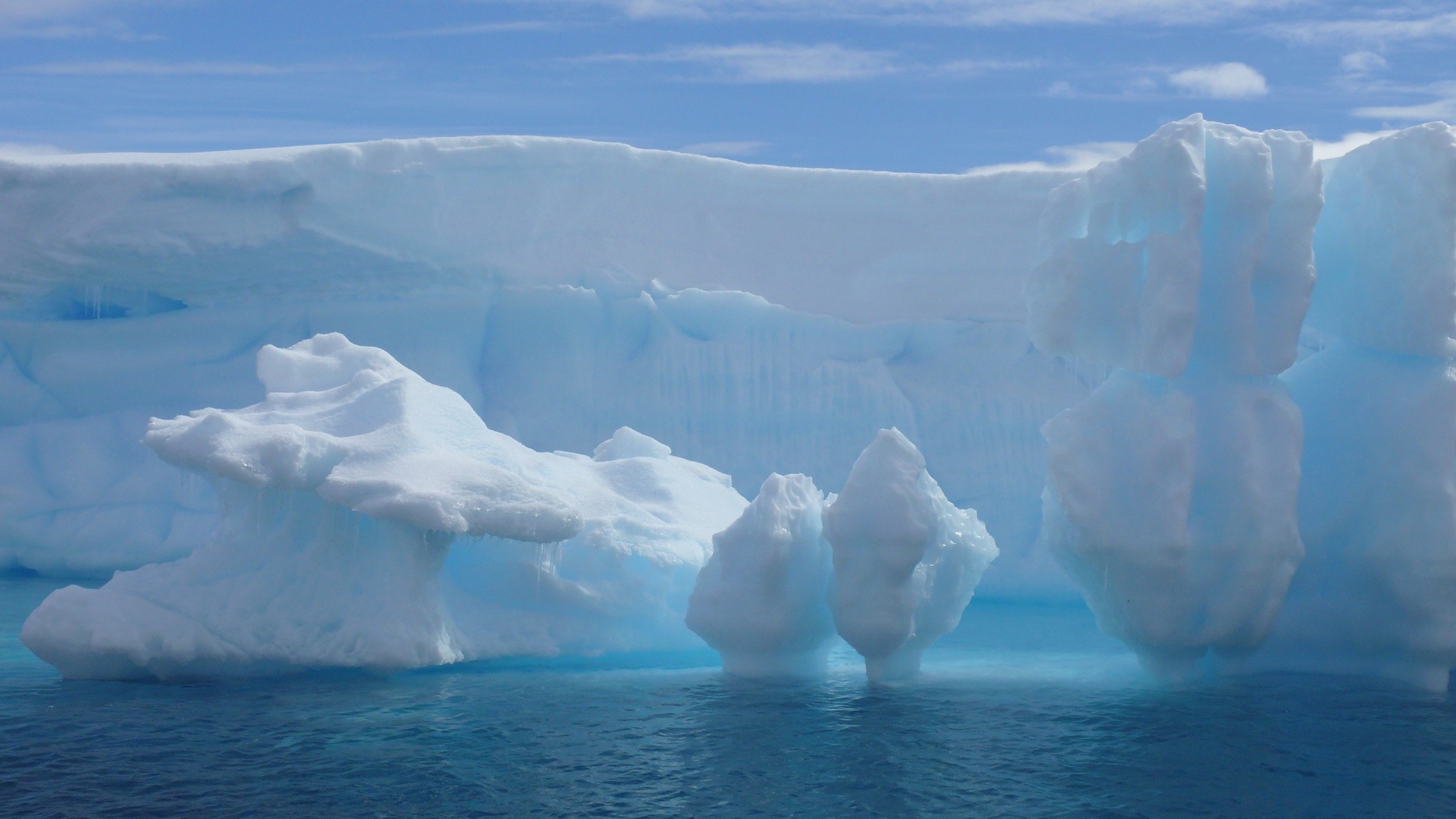 eis eisberg schmelzen frostig schwimmen gletscher schnee wasser kälte klimawandel winter grönland globale erwärmung natur im freien gefroren antarktis meer reisen